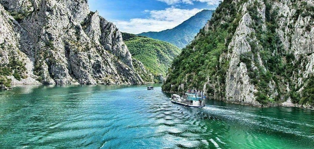 cover-komani-lake-ferry